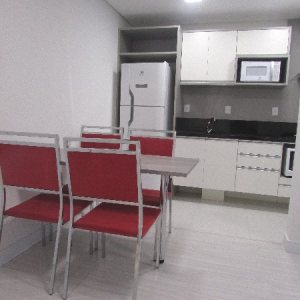 Apto Mobiliado com 40m², 1 dormitório, 1 vaga, no bairro Lourdes em Caxias do Sul para Alugar