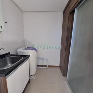 Apto Mobiliado com 162m², 3 dormitórios, 2 vagas, no bairro Cinqüentenário em Caxias do Sul para Alugar