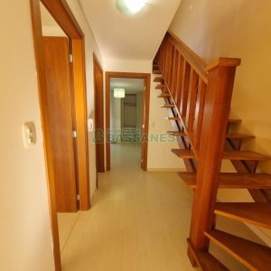 Apto Mobiliado com 162m², 3 dormitórios, 2 vagas, no bairro Cinqüentenário em Caxias do Sul para Alugar