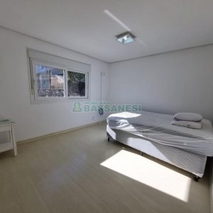 Apto Mobiliado com 162m², 3 dormitórios, 2 vagas, no bairro Cinqüentenário em Caxias do Sul para Alugar