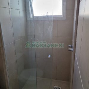 Apartamento com 68m², 2 dormitórios, 1 vaga, no bairro Charqueadas em Caxias do Sul para Comprar