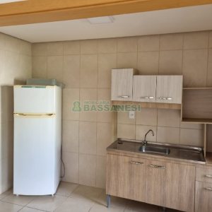 Apartamento com 68m², 2 dormitórios, 1 vaga, no bairro Charqueadas em Caxias do Sul para Comprar