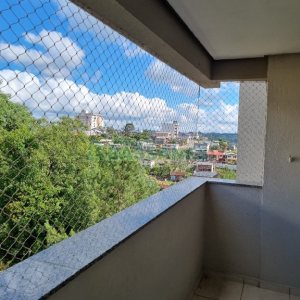 Apartamento com 68m², 2 dormitórios, 1 vaga, no bairro Charqueadas em Caxias do Sul para Comprar