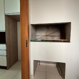 Apartamento com 86m², 2 dormitórios, 1 vaga, no bairro Santa Catarina em Caxias do Sul para Alugar