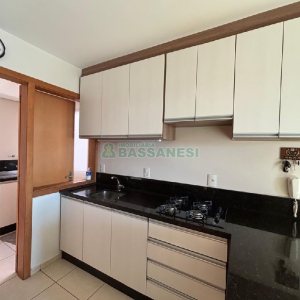 Apartamento com 86m², 2 dormitórios, 1 vaga, no bairro Santa Catarina em Caxias do Sul para Alugar
