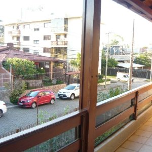 Casa com 599m², 4 dormitórios, 4 vagas, no bairro Santa Catarina em Caxias do Sul para Comprar