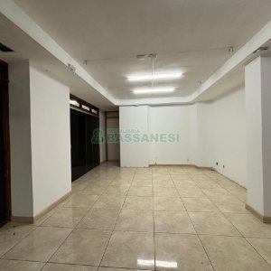 Loja com 180m², no bairro Centro em Caxias do Sul para Alugar