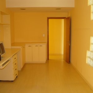 Sala com 200m², 2 vagas, no bairro São Pelegrino em Caxias do Sul para Alugar