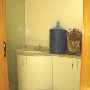 Sala com 200m², 2 vagas, no bairro São Pelegrino em Caxias do Sul para Alugar