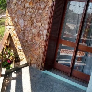 Casa com 350m², 4 dormitórios, 2 vagas, no bairro Desvio Rizzo em Caxias do Sul para Comprar