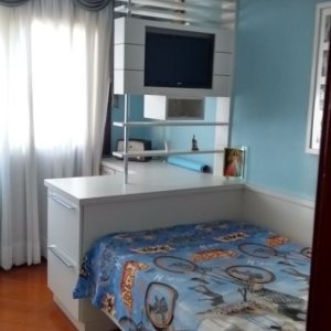 Casa com 350m², 4 dormitórios, 2 vagas, no bairro Desvio Rizzo em Caxias do Sul para Comprar