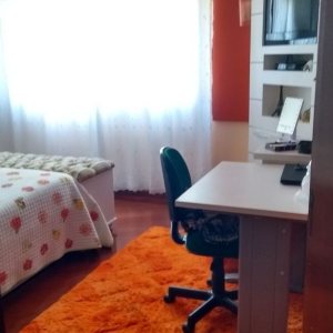 Casa com 350m², 4 dormitórios, 2 vagas, no bairro Desvio Rizzo em Caxias do Sul para Comprar