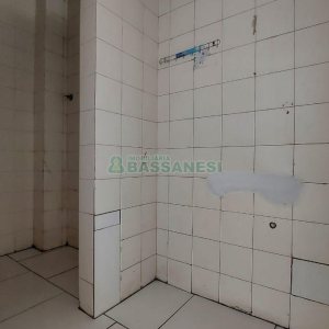 Loja com 700m², no bairro Centro em Caxias do Sul para Alugar