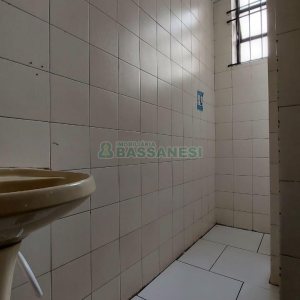 Loja com 700m², no bairro Centro em Caxias do Sul para Alugar