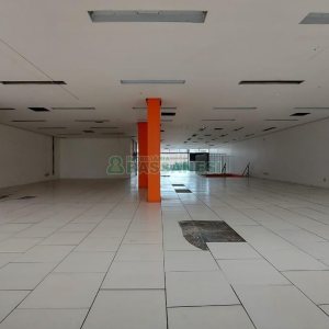 Loja com 700m², no bairro Centro em Caxias do Sul para Alugar