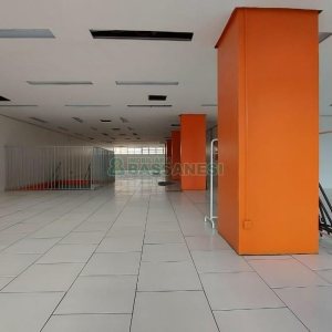 Loja com 700m², no bairro Centro em Caxias do Sul para Alugar