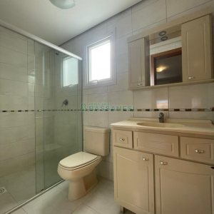 Apartamento com 78m², 2 dormitórios, 1 vaga, no bairro Centro em Caxias do Sul para Comprar