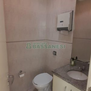 Sala com 12m², no bairro Centro em Caxias do Sul para Alugar