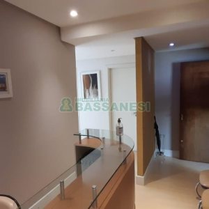 Sala com 12m², no bairro Centro em Caxias do Sul para Alugar