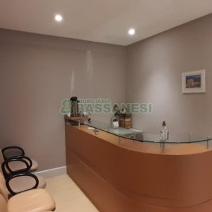 Sala com 12m², no bairro Centro em Caxias do Sul para Alugar