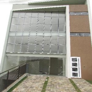 Loja com 205m², 2 vagas, no bairro Bela Vista em Caxias do Sul para Alugar