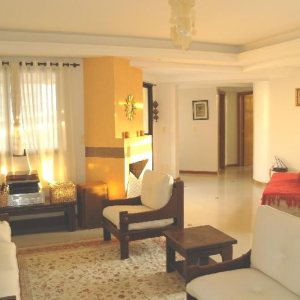 Apto Mobiliado com 102m², 2 dormitórios, 1 vaga, no bairro Centro em Caxias do Sul para Comprar