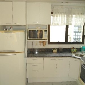 Apto Mobiliado com 102m², 2 dormitórios, 1 vaga, no bairro Centro em Caxias do Sul para Comprar