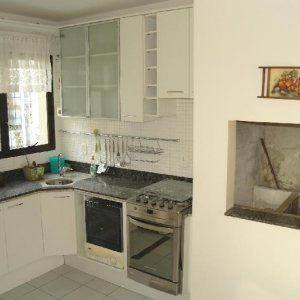 Apto Mobiliado com 102m², 2 dormitórios, 1 vaga, no bairro Centro em Caxias do Sul para Comprar