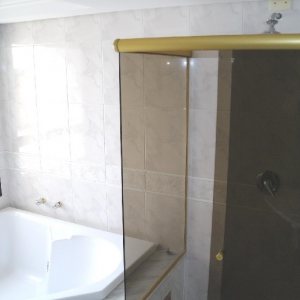 Apto Mobiliado com 102m², 2 dormitórios, 1 vaga, no bairro Centro em Caxias do Sul para Comprar