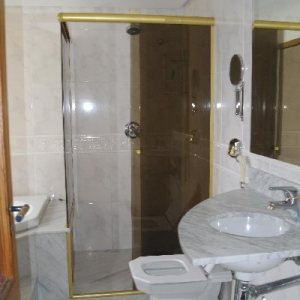 Apto Mobiliado com 102m², 2 dormitórios, 1 vaga, no bairro Centro em Caxias do Sul para Comprar