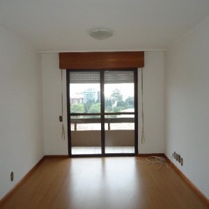 Apartamento com 90m², 2 dormitórios, 1 vaga, no bairro Madureira em Caxias do Sul para Comprar