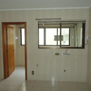 Apartamento com 90m², 2 dormitórios, 1 vaga, no bairro Madureira em Caxias do Sul para Comprar