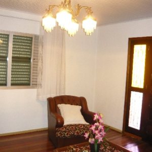 Casa com 234m², 3 dormitórios, 3 vagas, no bairro Serrano em Caxias do Sul para Comprar