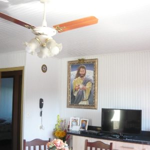 Casa com 234m², 3 dormitórios, 3 vagas, no bairro Serrano em Caxias do Sul para Comprar