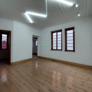 Casa Comercial com 80m², no bairro Centro em Caxias do Sul para Alugar