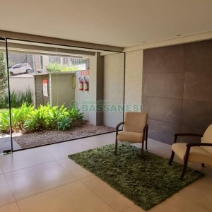Apto Mobiliado com 61m², 2 dormitórios, 1 vaga, no bairro Vinhedos em Caxias do Sul para Comprar