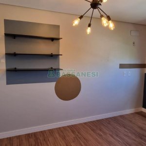 Apto Mobiliado com 61m², 2 dormitórios, 1 vaga, no bairro Vinhedos em Caxias do Sul para Comprar