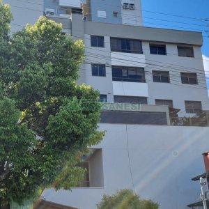 Apto Mobiliado com 61m², 2 dormitórios, 1 vaga, no bairro Vinhedos em Caxias do Sul para Comprar