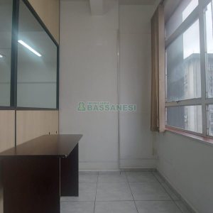 Sala com 53m², no bairro Centro em Caxias do Sul para Comprar