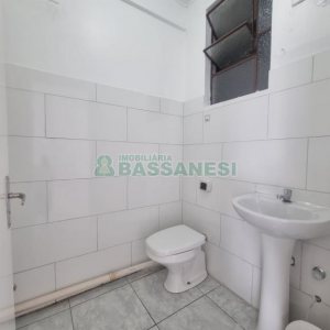 Sala com 53m², no bairro Centro em Caxias do Sul para Alugar ou Comprar