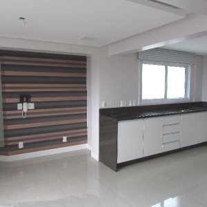 Apto/Cobertura com 182m², 3 dormitórios, 2 vagas, no bairro Universitário em Caxias do Sul para Comprar