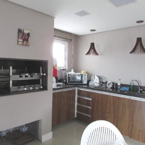Apto/Cobertura com 182m², 3 dormitórios, 2 vagas, no bairro Universitário em Caxias do Sul para Comprar