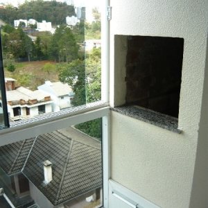 Apartamento com 72m², 2 dormitórios, 2 vagas, no bairro Vinhedos em Caxias do Sul para Comprar