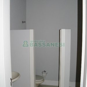 Loja com 200m², 1 vaga, no bairro Centro em Caxias do Sul para Alugar