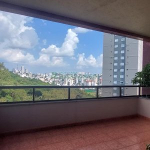 Apto Mobiliado com 190m², 3 dormitórios, 2 vagas, no bairro Madureira em Caxias do Sul para Alugar