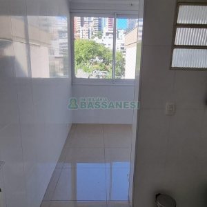 Apartamento com 9171m², 2 dormitórios, 2 vagas, no bairro Pio X em Caxias do Sul para Alugar