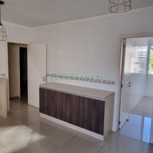 Apartamento com 9171m², 2 dormitórios, 2 vagas, no bairro Pio X em Caxias do Sul para Alugar