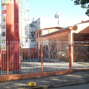 Loja com 80m², no bairro Lourdes em Caxias do Sul para Comprar