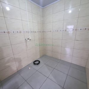 Casa com 80m², 3 dormitórios, 1 vaga, no bairro Universitário em Caxias do Sul para Alugar