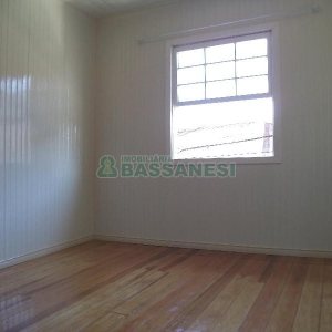 Casa com 90m², 3 dormitórios, no bairro Rio Branco em Caxias do Sul para Alugar